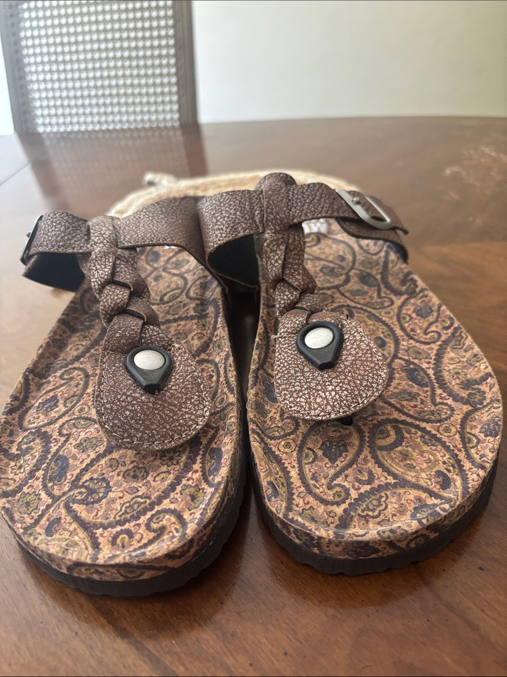 Muk Luks Brown Braided Thong Sandals with Paisley Footbed New without Tags.